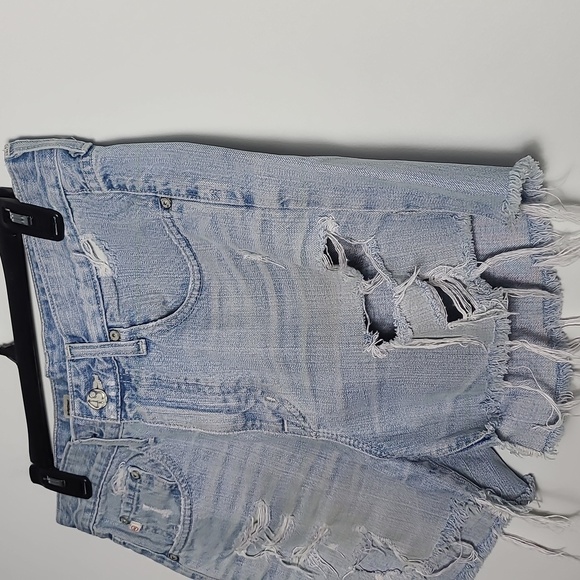 ADRIANO GOLDSCMIED Distressed Light Wash Ex-Boyfriend Denim Shorts Size 28 - Picture 7 of 16